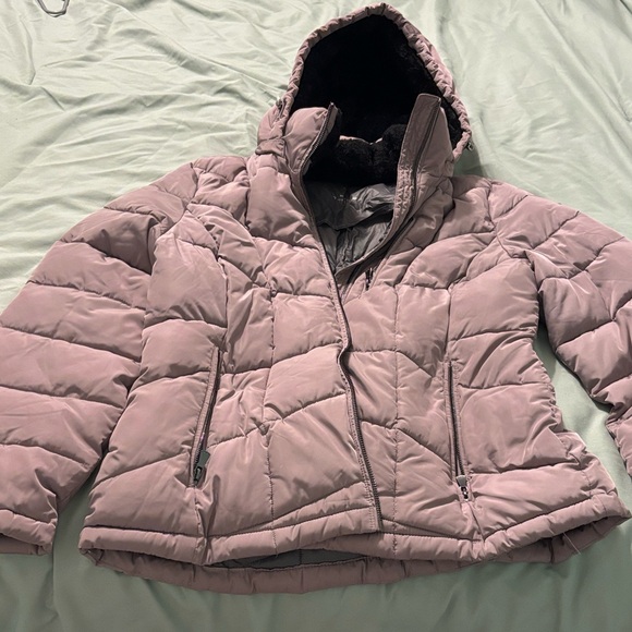 Calvin Klein Women's Puffer Jacket in Mauve - Picture 9 of 11